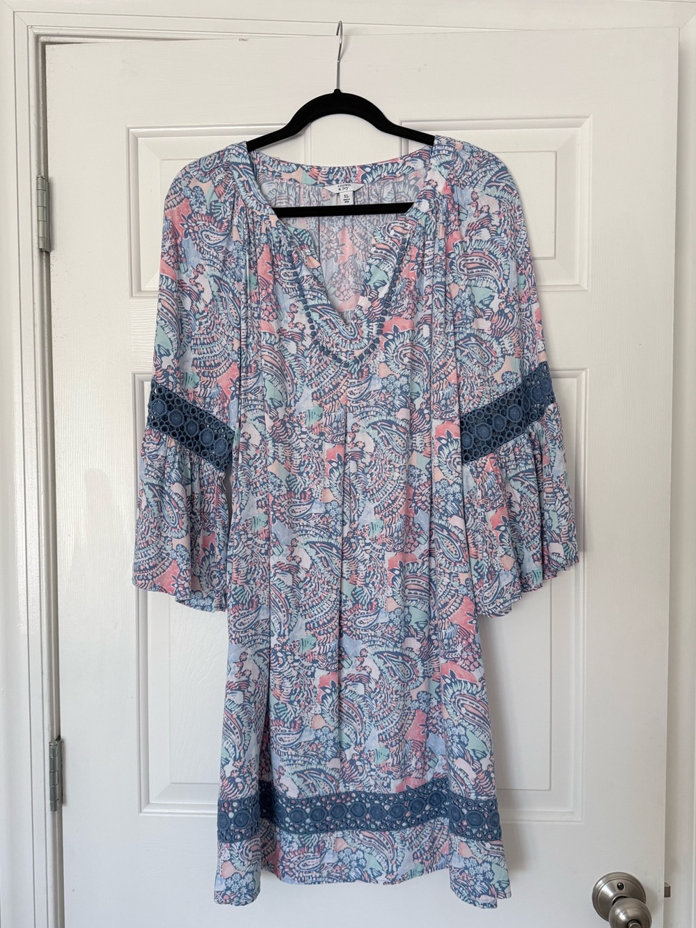 Crown & Ivy dress